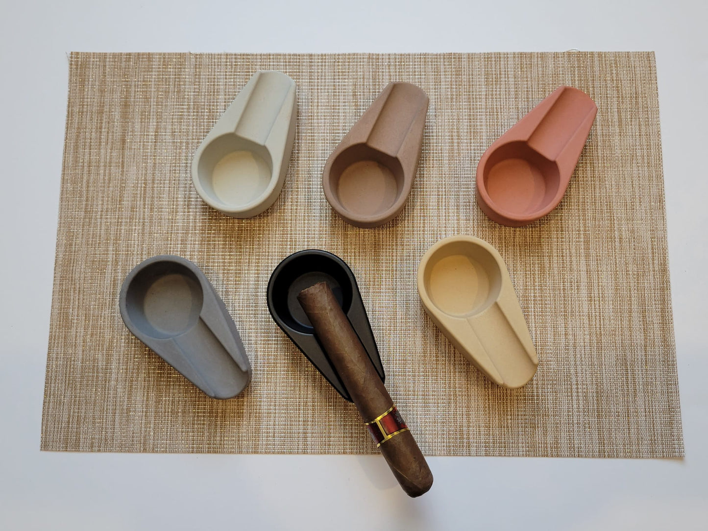 The Perfect Rest - Cigar Ashtrays