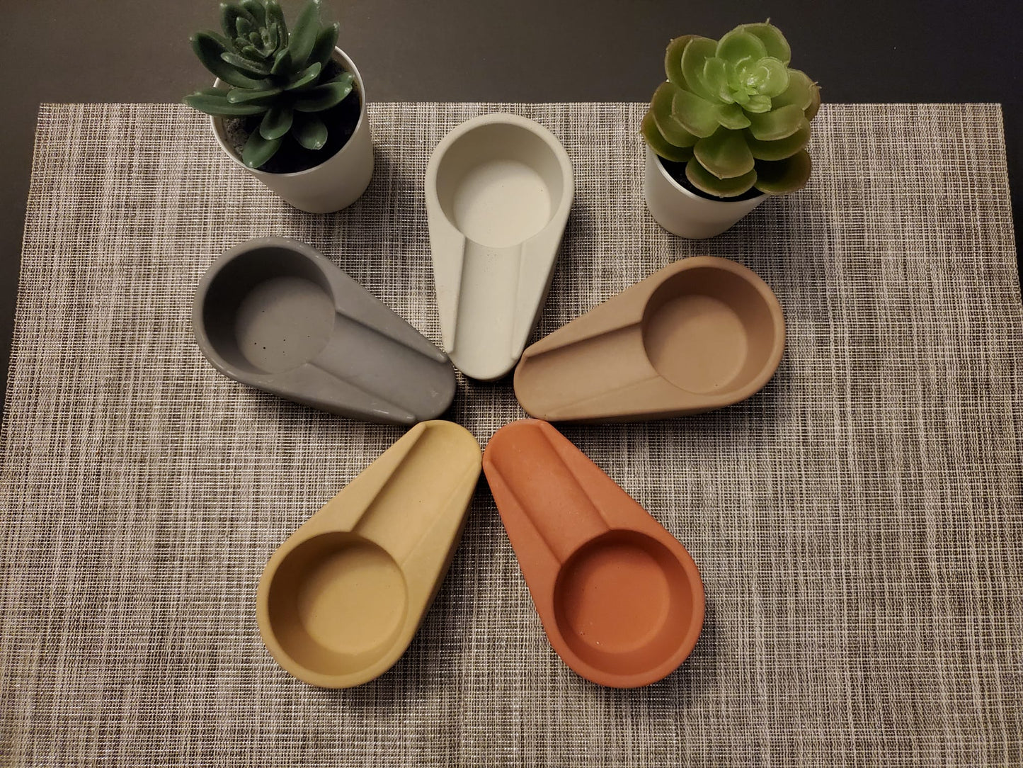 The Perfect Rest - Cigar Ashtrays